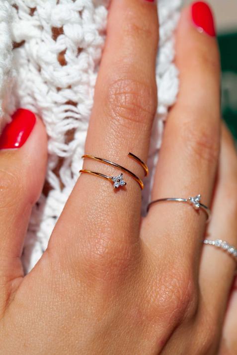 Shiny Maniérée 0.056克拉圆形钻石黄金戒指 - Redline - 0++