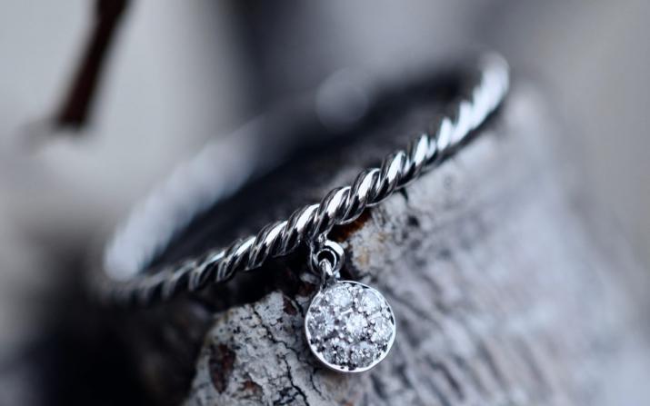 Very Nice 0.06克拉圆形钻石白金戒指 - Redline - 0++