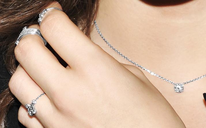 Solitaire 0.08克拉圆形钻石白金链制女士项链 - Redline - 0++