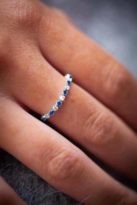 Marilyn Colored Saphir 戒指 白金 - Redline - 0++