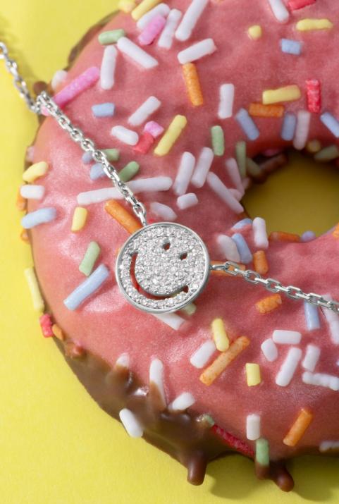 白金镶钻笑脸手链 - Redline - 0++