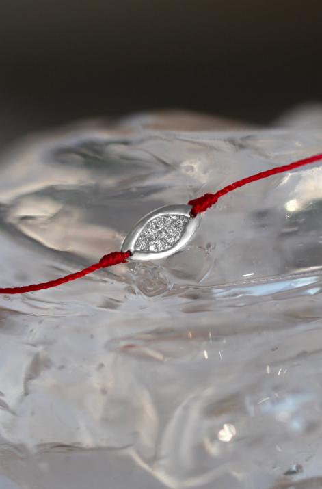 白金镶钻杏仁细绳手链 - Redline