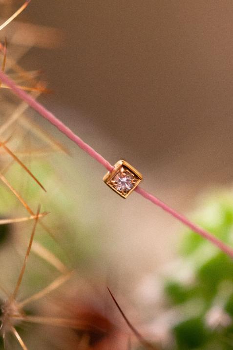 Amy黄金方形钻石细绳手链 - Redline - 0++