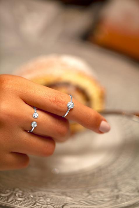 Prétentieuse 0.20克拉圆形钻石白金戒指 - Redline - 0++