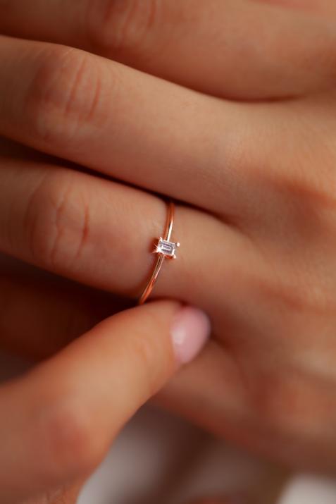 Comtesse 0.10克拉方形钻石玫瑰金戒指 - Redline - 0++