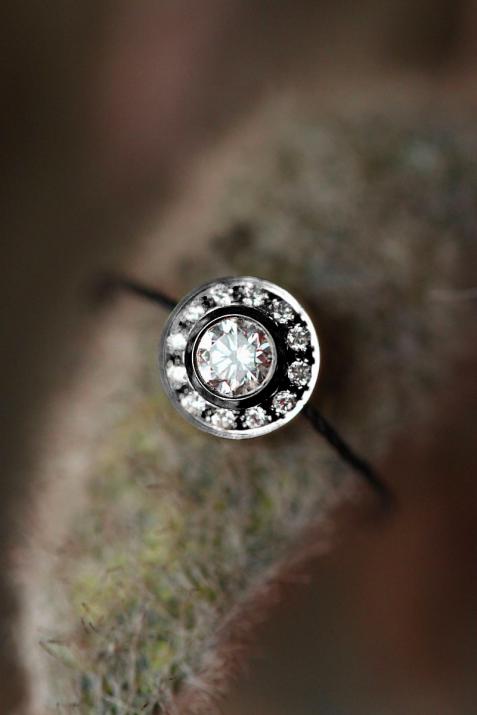 So Vip 0.26克拉圆形钻石黑金绳制戒指 - Redline - 0++