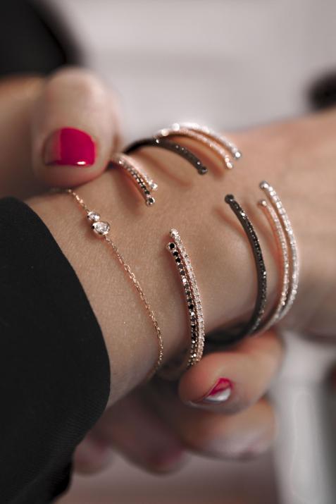 Duchesse 0.91克拉圆形钻石白金手环 - Redline - 0++