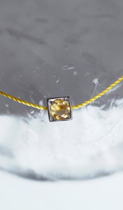 Cube Yellow Saphir 0.10克拉圆形钻石白金绳制女士手链 - Redline